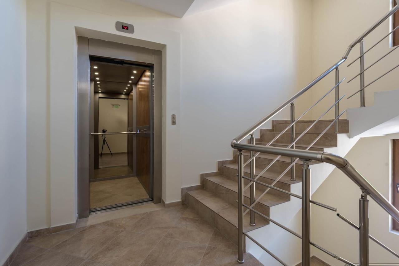 Blue Lagoon Seafront Apartments Varna Ngoại thất bức ảnh
