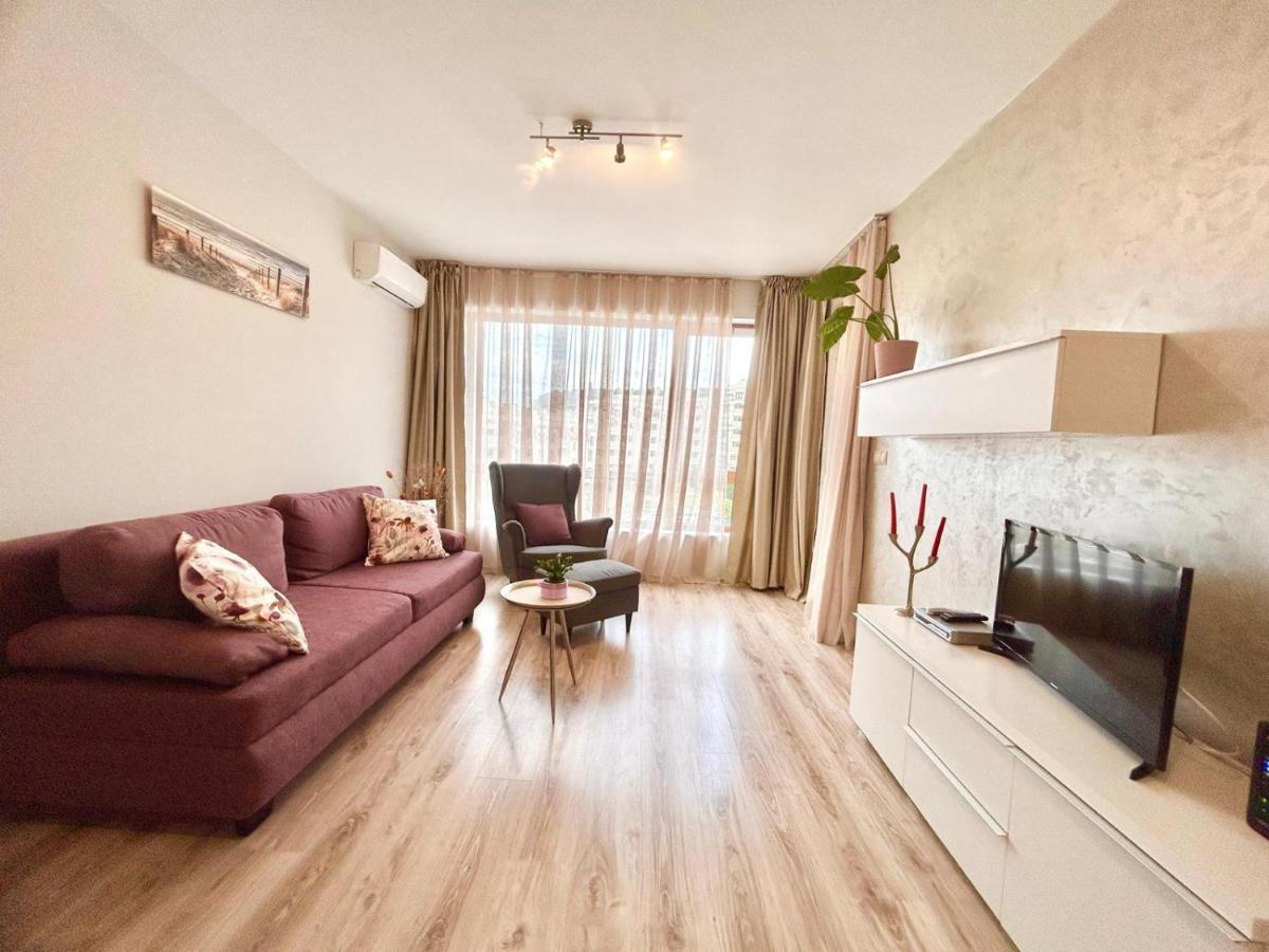 Blue Lagoon Seafront Apartments Varna Ngoại thất bức ảnh